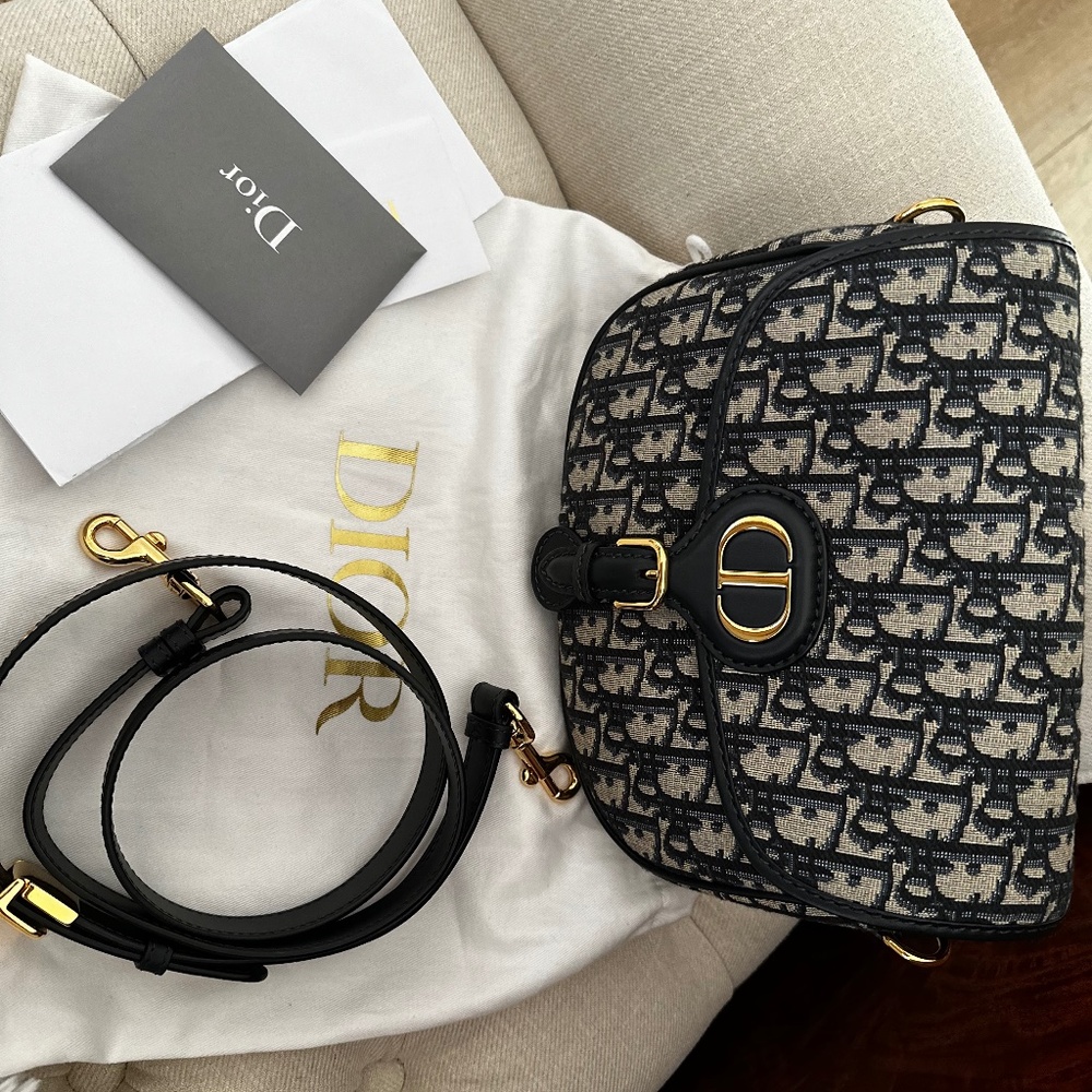 Authentic - new Dior Bobby Bag (Medium)